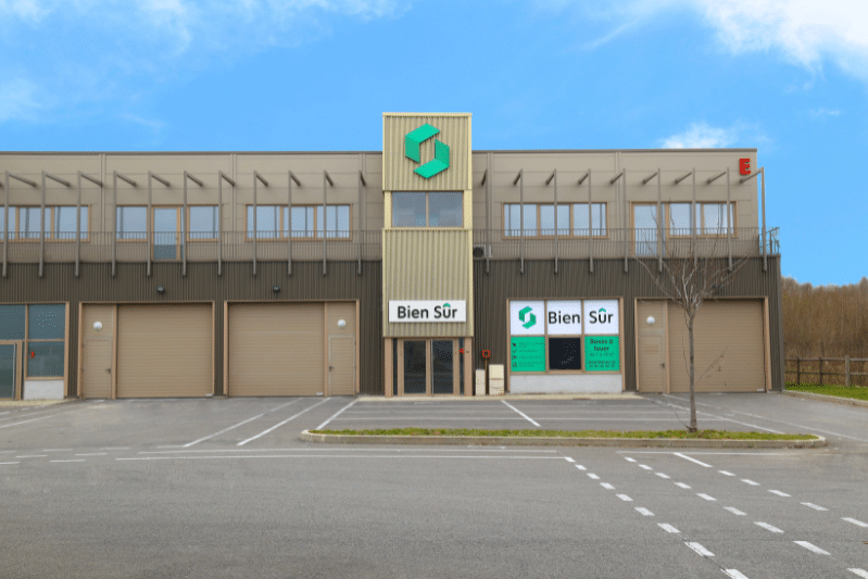 Centre de stockage Bien Sûr de Bois d'Arcy, partenaire de Gilbert